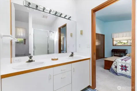 1267 Noel Greene Drive Oak Harbor WA 98277