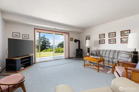 1267 Noel Greene Drive Oak Harbor WA 98277
