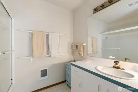 1267 Noel Greene Drive Oak Harbor WA 98277
