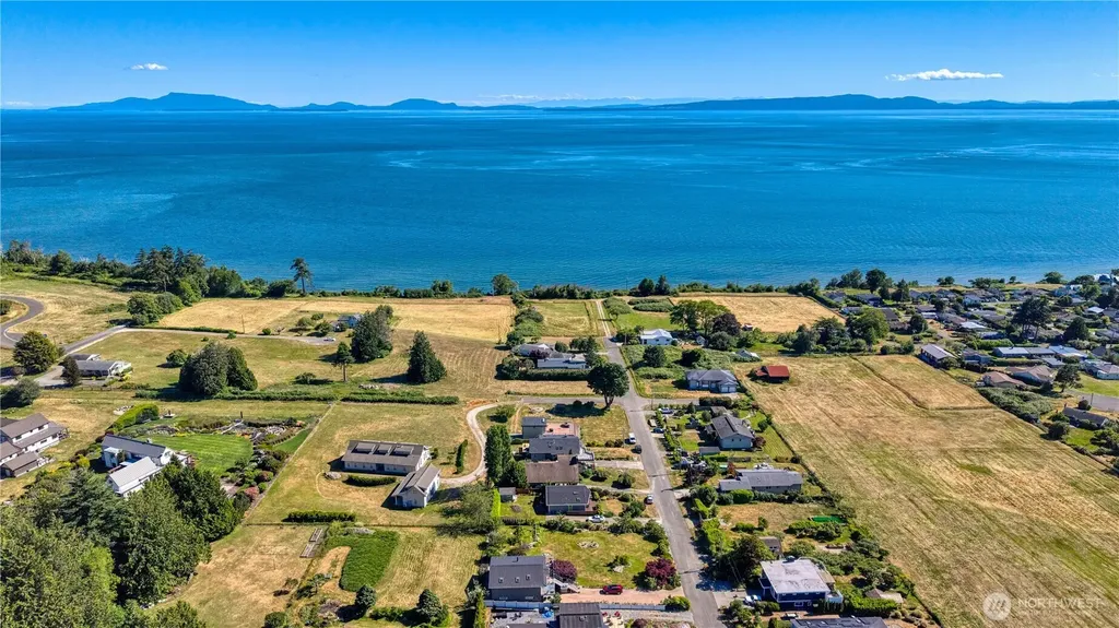 632 Highland Drive Point Roberts WA 98281