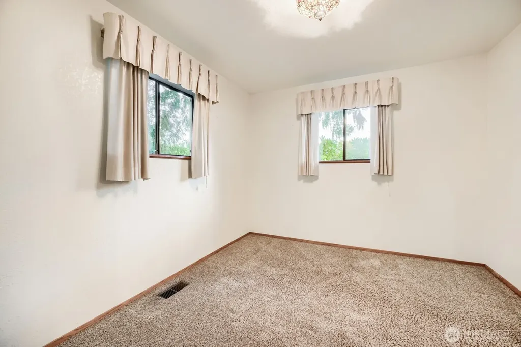 4860 S 175th Street Seatac WA 98188