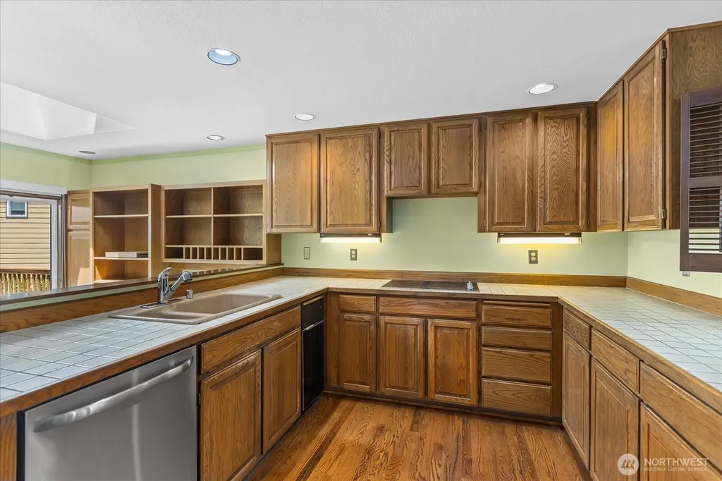 809 Spruce Place Edmonds WA 98020