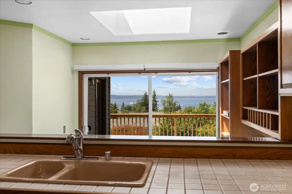 809 Spruce Place Edmonds WA 98020