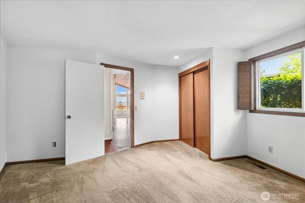 809 Spruce Place Edmonds WA 98020