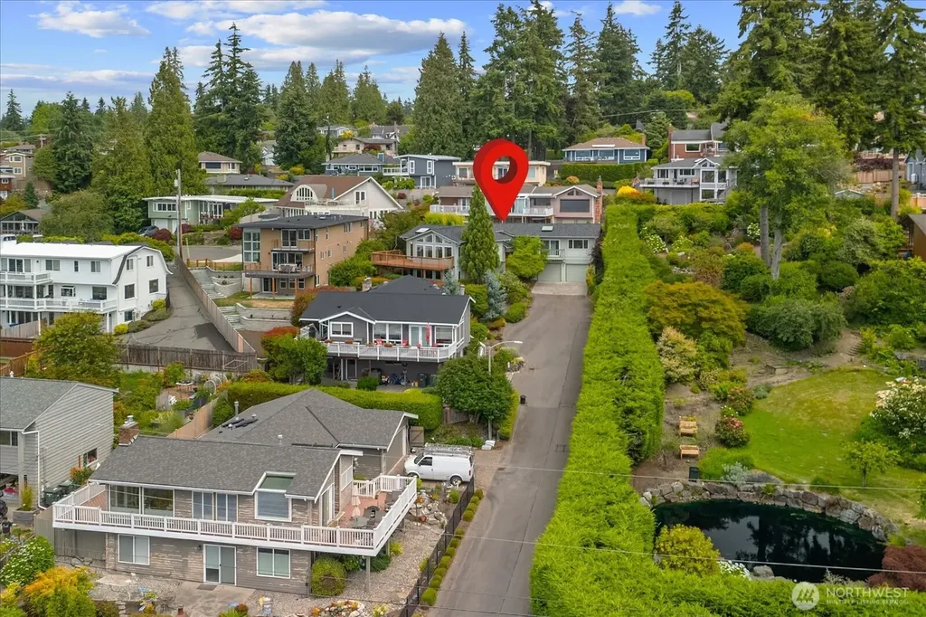 809 Spruce Place Edmonds WA 98020