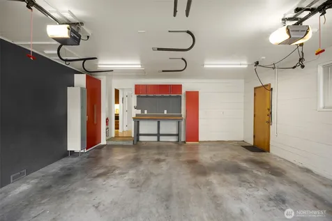 8731 Fauntlee Crest SW Seattle WA 98136