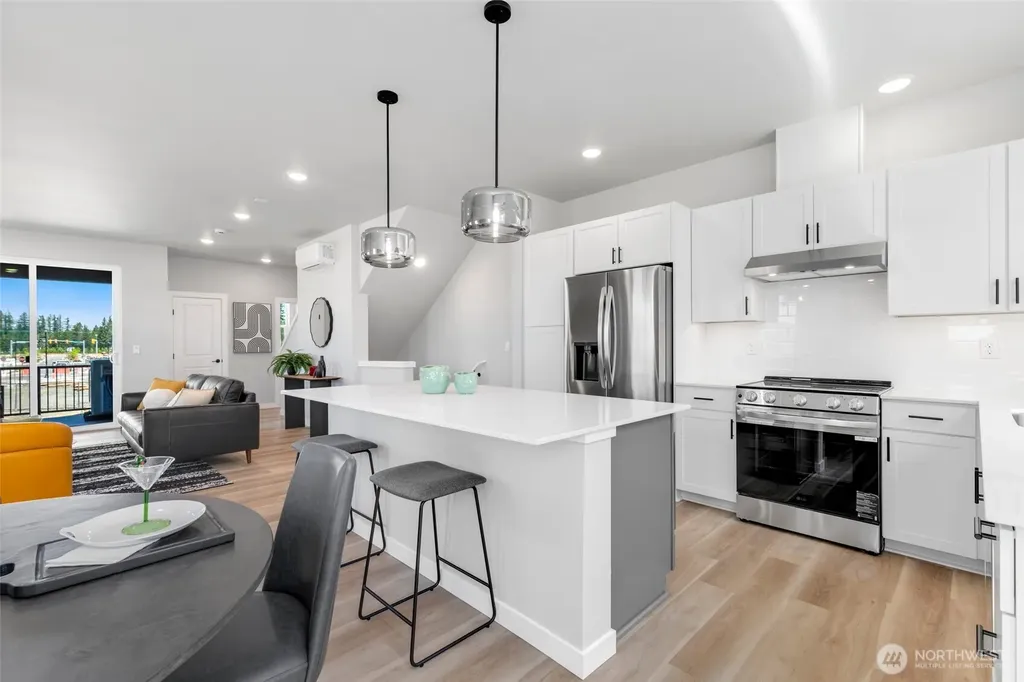 23335 Franklin Circle Black Diamond WA 98010