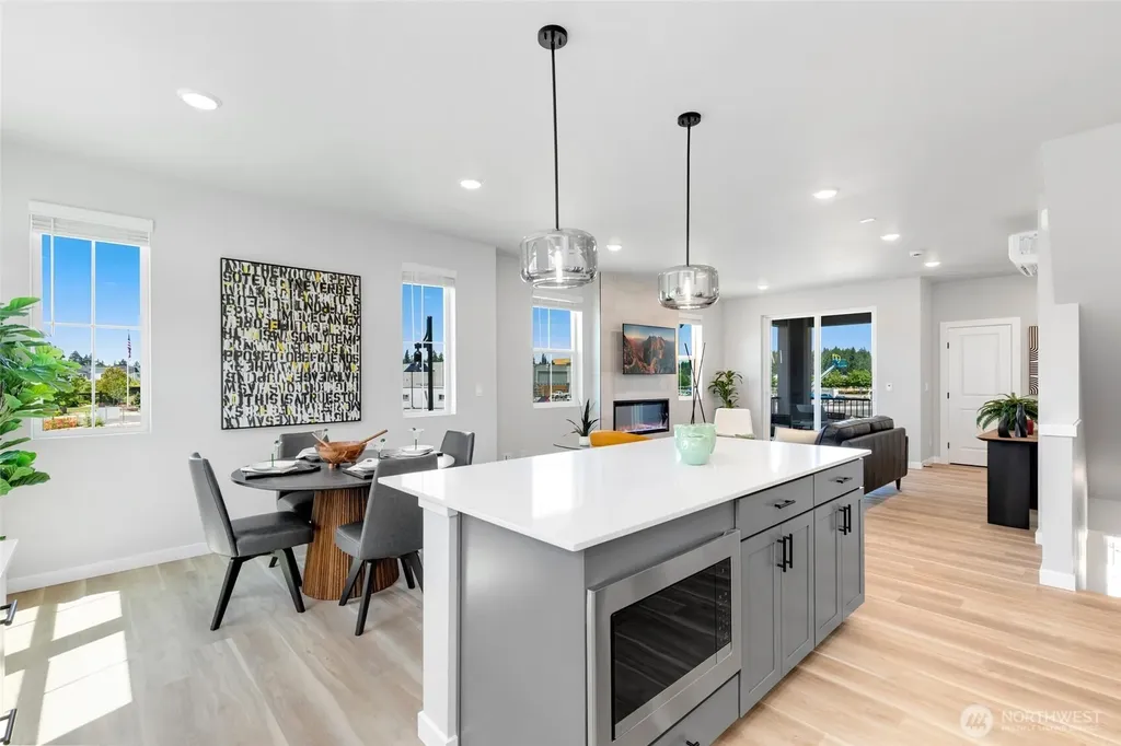 23335 Franklin Circle Black Diamond WA 98010