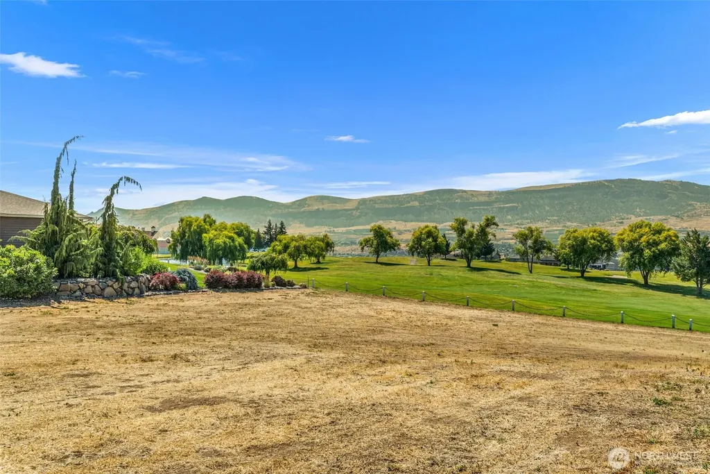 2820 8th Street SE East Wenatchee WA 98802