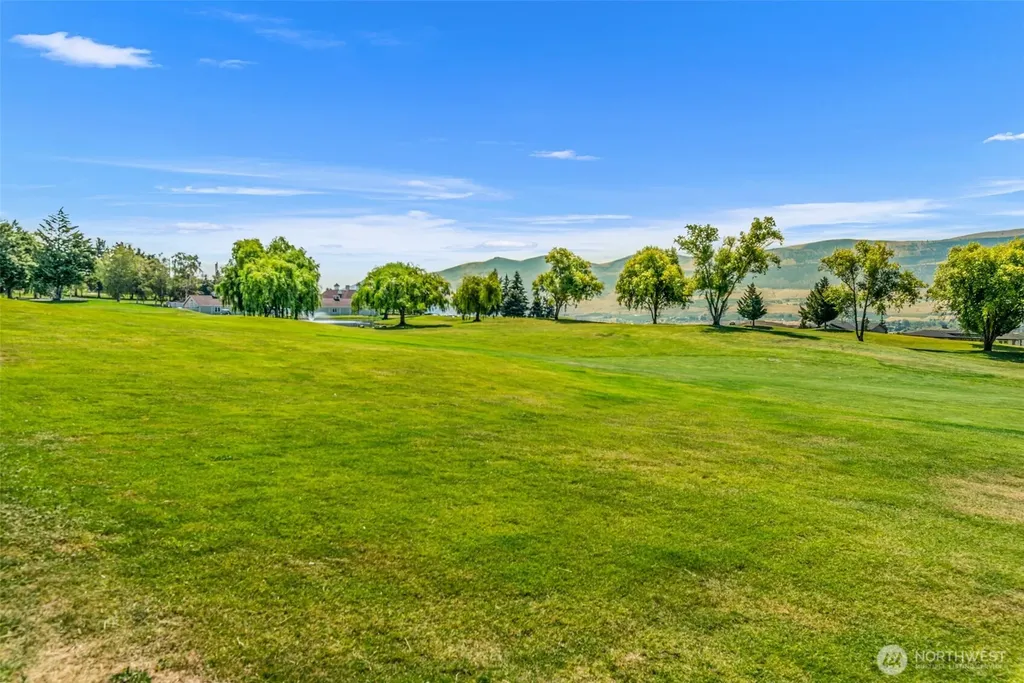 2820 8th Street SE East Wenatchee WA 98802