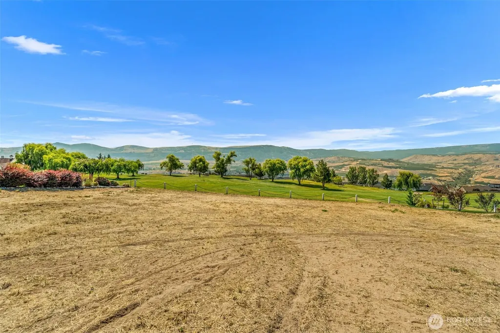 2820 8th Street SE East Wenatchee WA 98802
