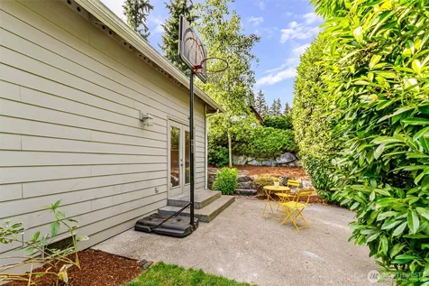 18121 129th Place NE Bothell WA 98011