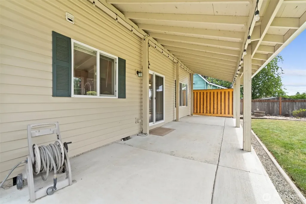 645 NW Ohio Avenue Chehalis WA 98532