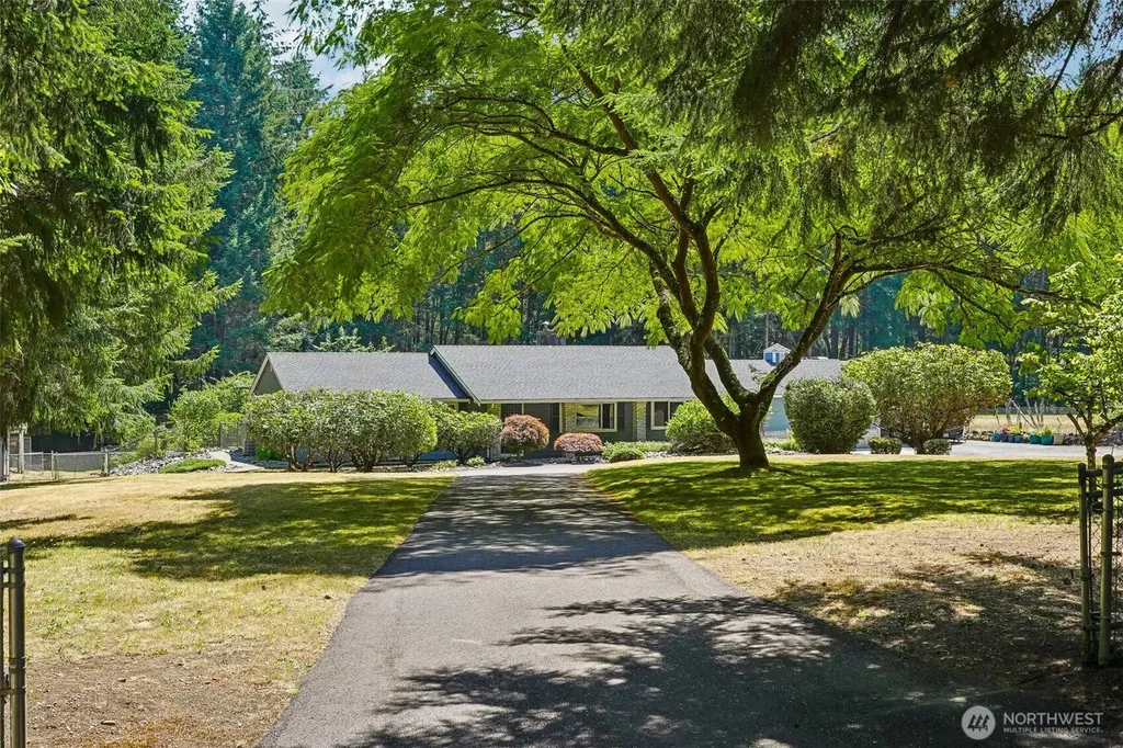 884 Kamus Place Fox Island WA 98333