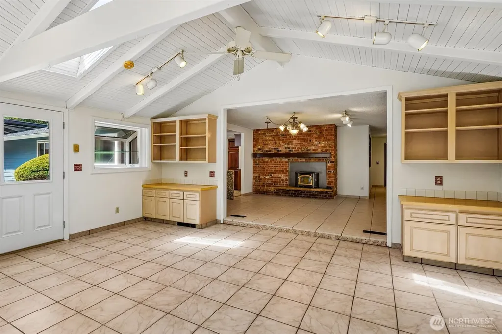 884 Kamus Place Fox Island WA 98333