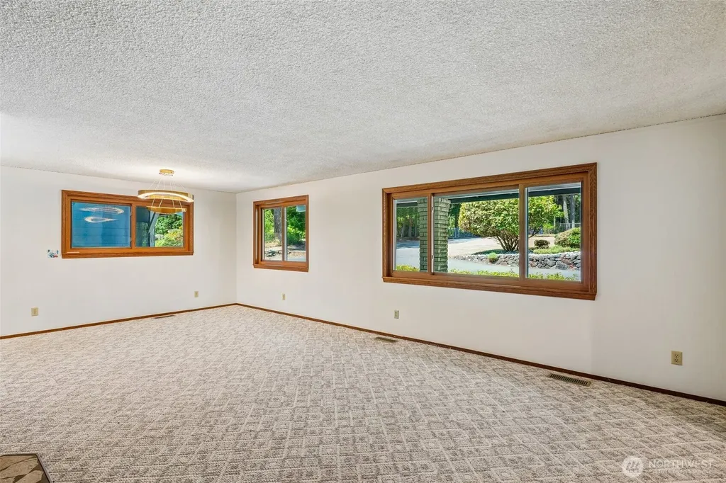 884 Kamus Place Fox Island WA 98333