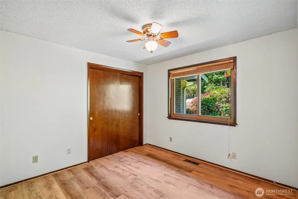 884 Kamus Place Fox Island WA 98333