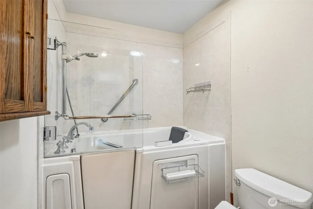 884 Kamus Place Fox Island WA 98333