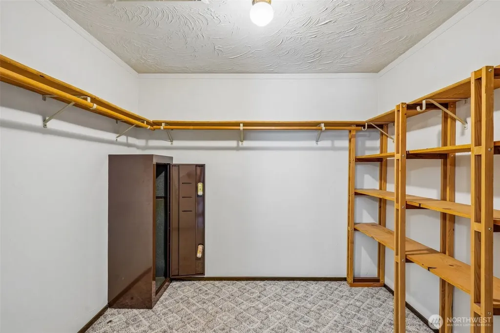884 Kamus Place Fox Island WA 98333