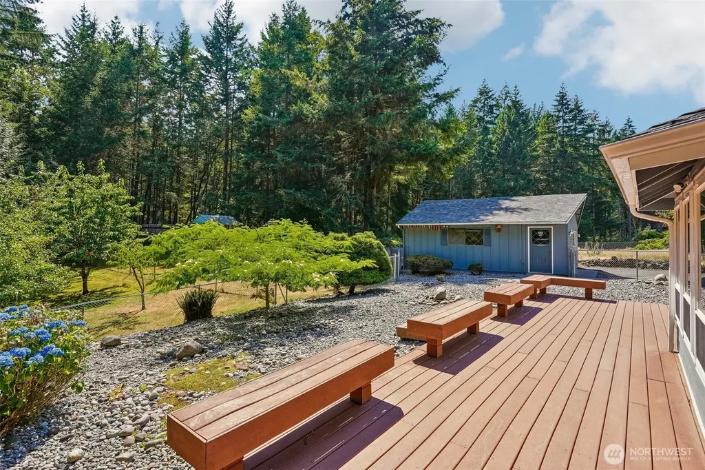 884 Kamus Place Fox Island WA 98333