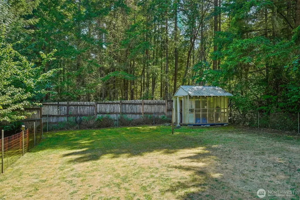 884 Kamus Place Fox Island WA 98333