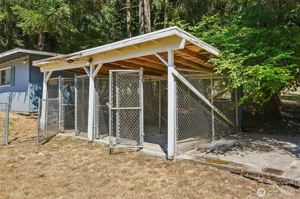884 Kamus Place Fox Island WA 98333