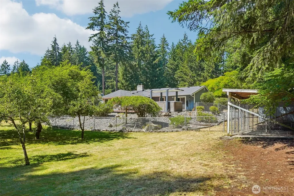 884 Kamus Place Fox Island WA 98333