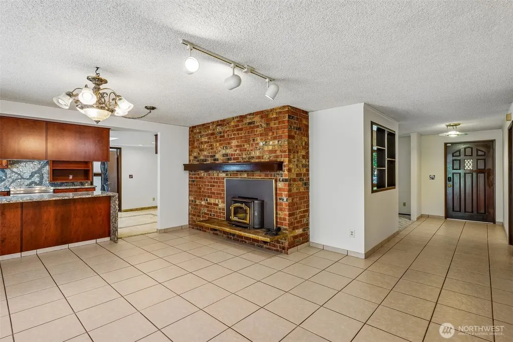 884 Kamus Place Fox Island WA 98333