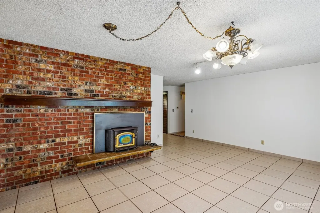 884 Kamus Place Fox Island WA 98333