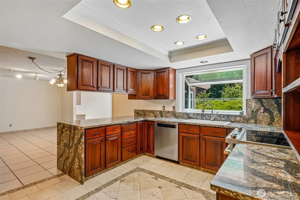 884 Kamus Place Fox Island WA 98333