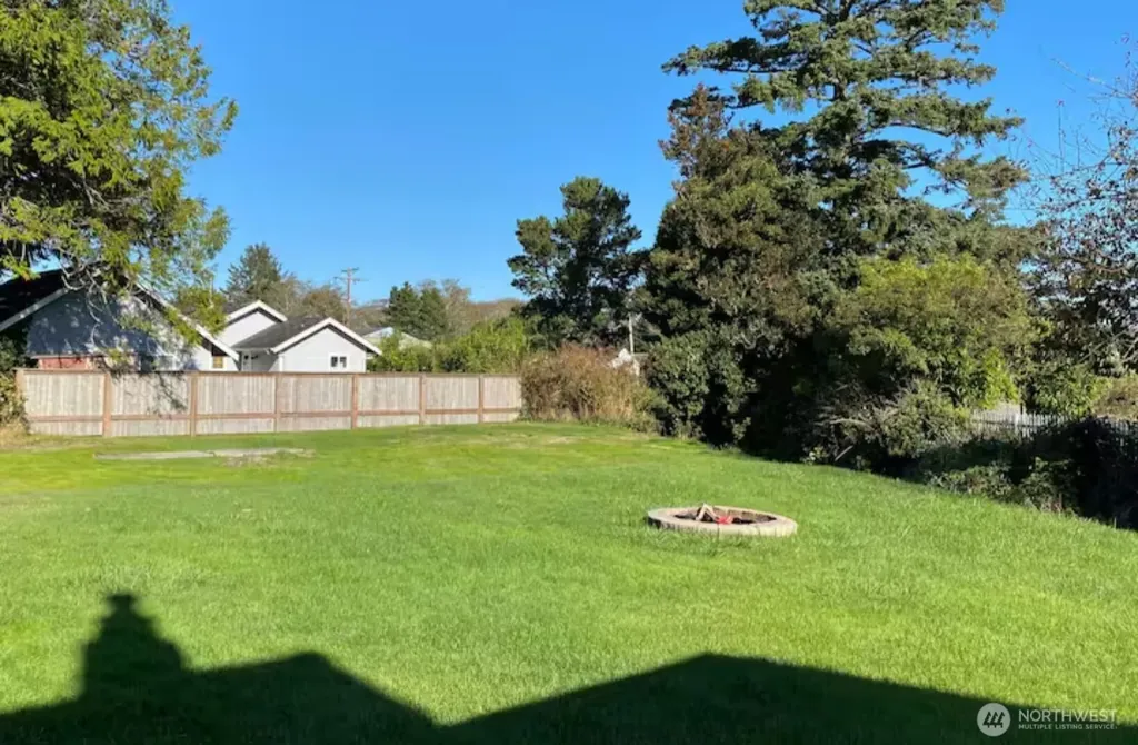402 N Montesano Street Westport WA 98595