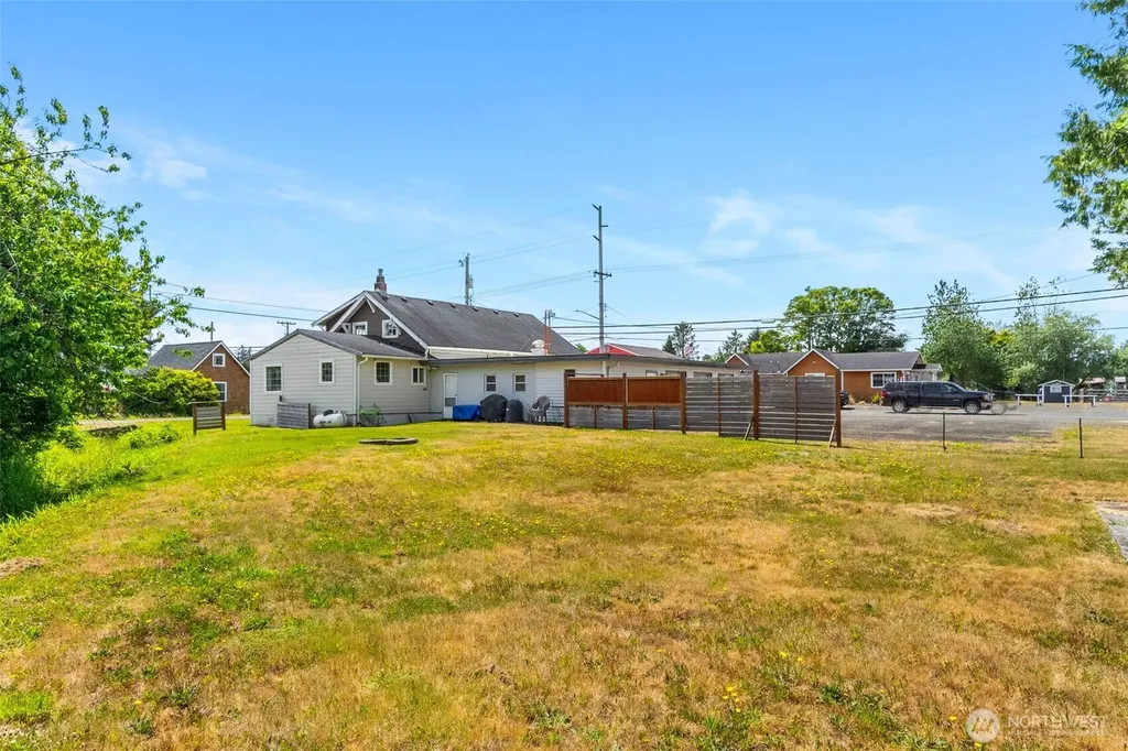 402 N Montesano Street Westport WA 98595