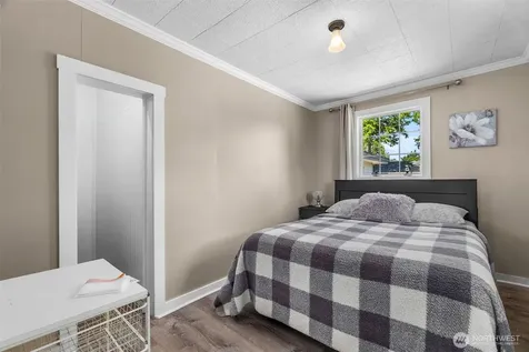402 N Montesano Street Westport WA 98595