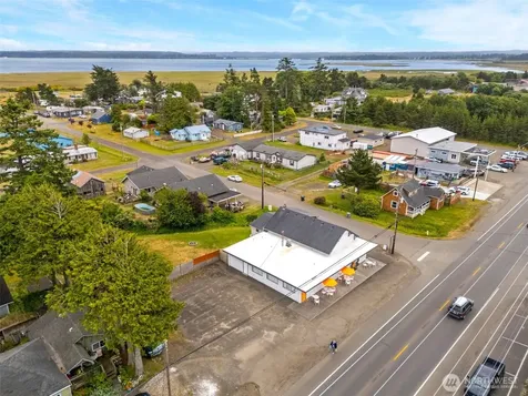 402 N Montesano Street Westport WA 98595