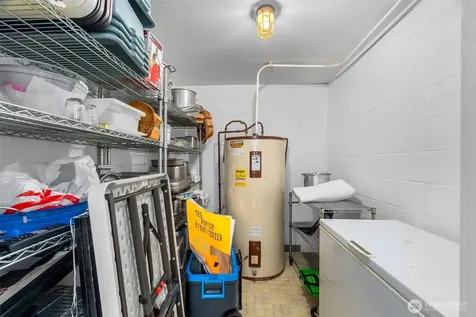 402 N Montesano Street Westport WA 98595