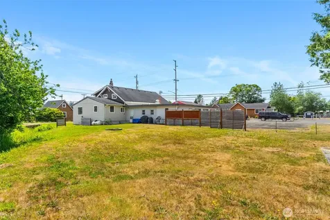 402 N Montesano Street Westport WA 98595