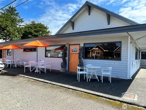 402 N Montesano Street Westport WA 98595