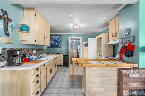 402 N Montesano Street Westport WA 98595