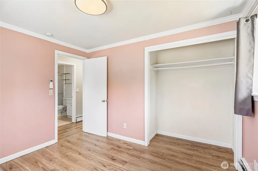 4718 S Victor Street Seattle WA 98178