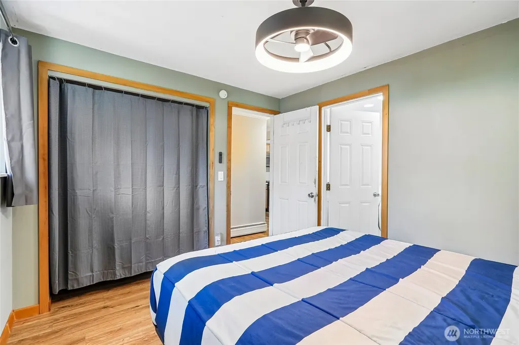 4718 S Victor Street Seattle WA 98178