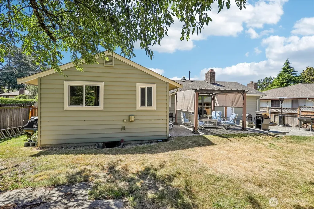 4718 S Victor Street Seattle WA 98178
