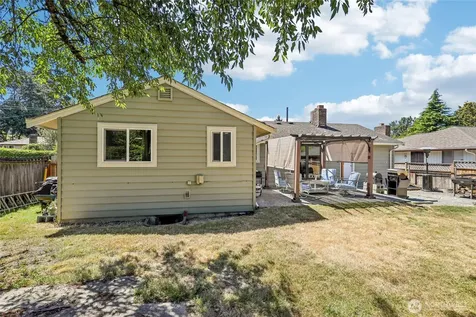 4718 S Victor Street Seattle WA 98178