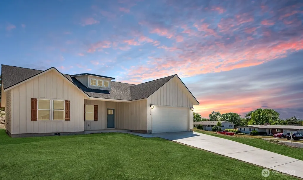 225 W Linden Avenue Moses Lake WA 98837