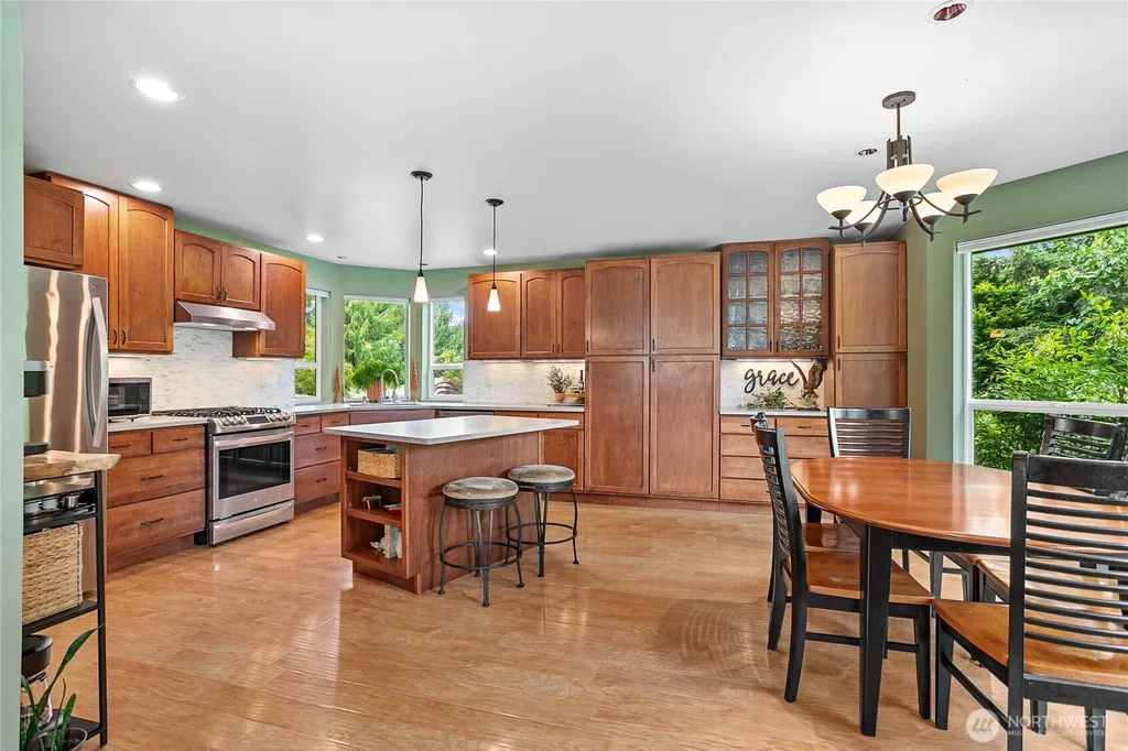 5977 Everson Goshen Road Bellingham WA 98226