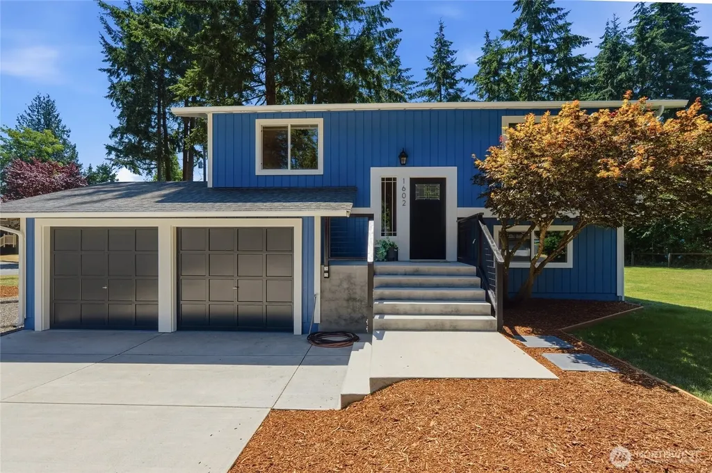 1602 Edgewood Drive NW Gig Harbor WA 98332