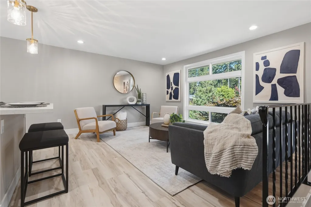 1602 Edgewood Drive NW Gig Harbor WA 98332