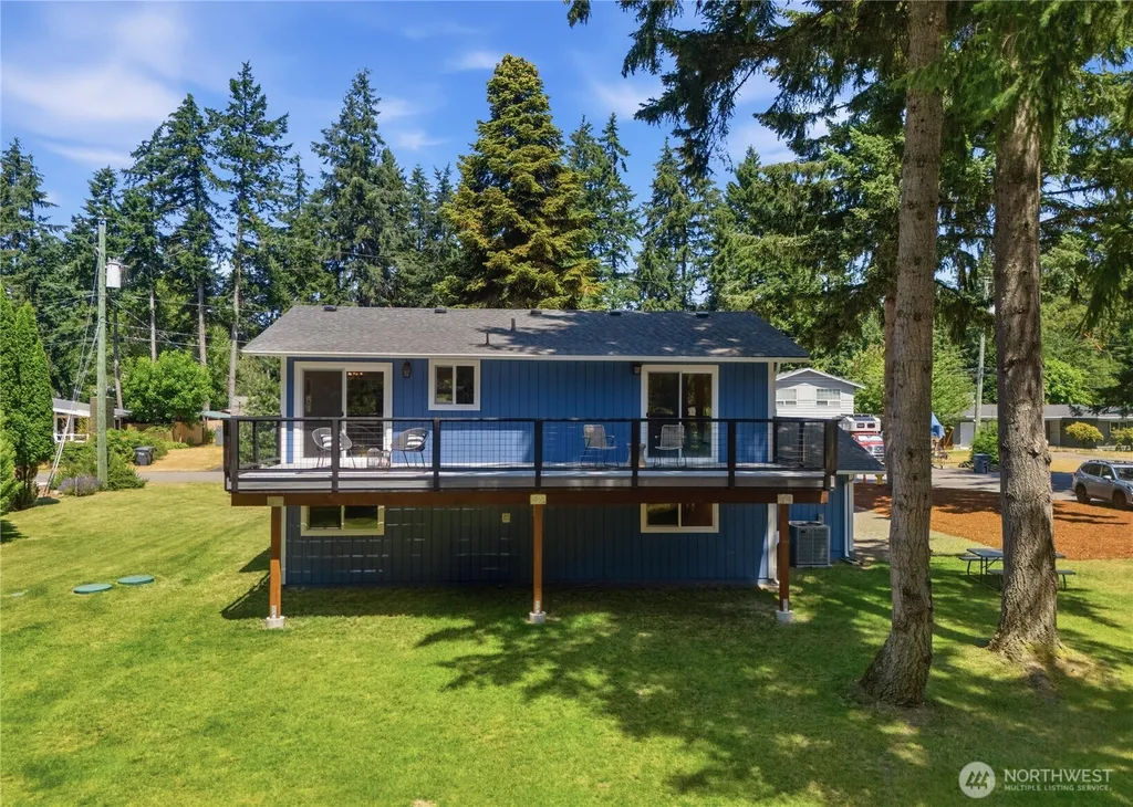 1602 Edgewood Drive NW Gig Harbor WA 98332