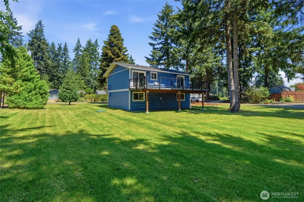 1602 Edgewood Drive NW Gig Harbor WA 98332