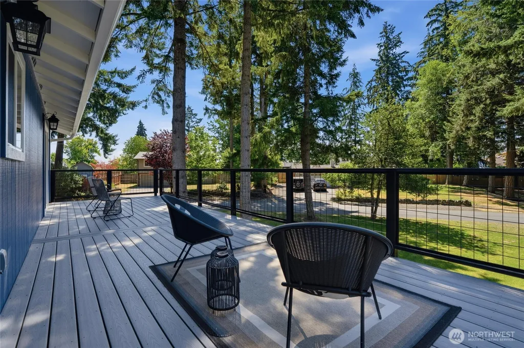 1602 Edgewood Drive NW Gig Harbor WA 98332