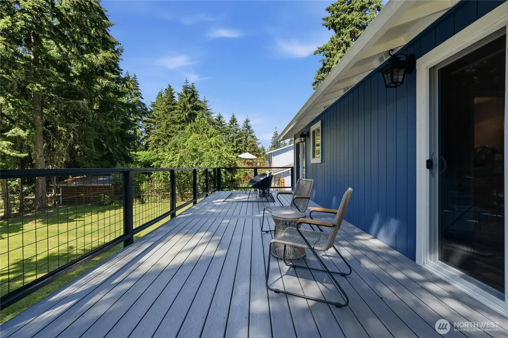 1602 Edgewood Drive NW Gig Harbor WA 98332